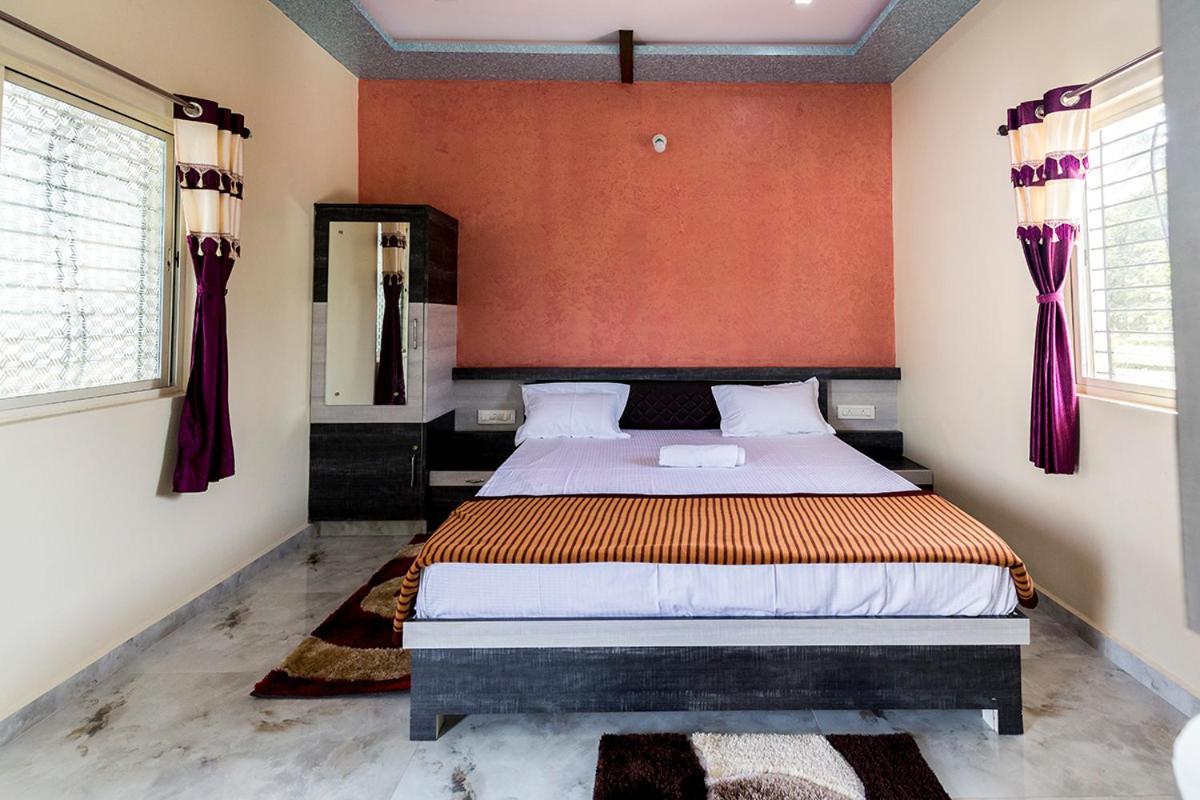 Krishna Homestay ฮัมปี ภายนอก รูปภาพ