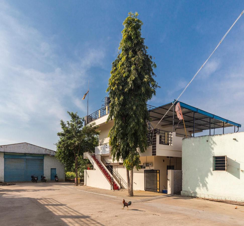 Krishna Homestay ฮัมปี ภายนอก รูปภาพ